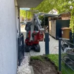 Sitzecke und Zugang in einem Mehrparteienhaus