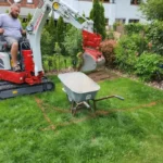 Sitzecke und Zugang in einem Mehrparteienhaus