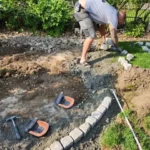 Sitzecke und Zugang in einem Mehrparteienhaus